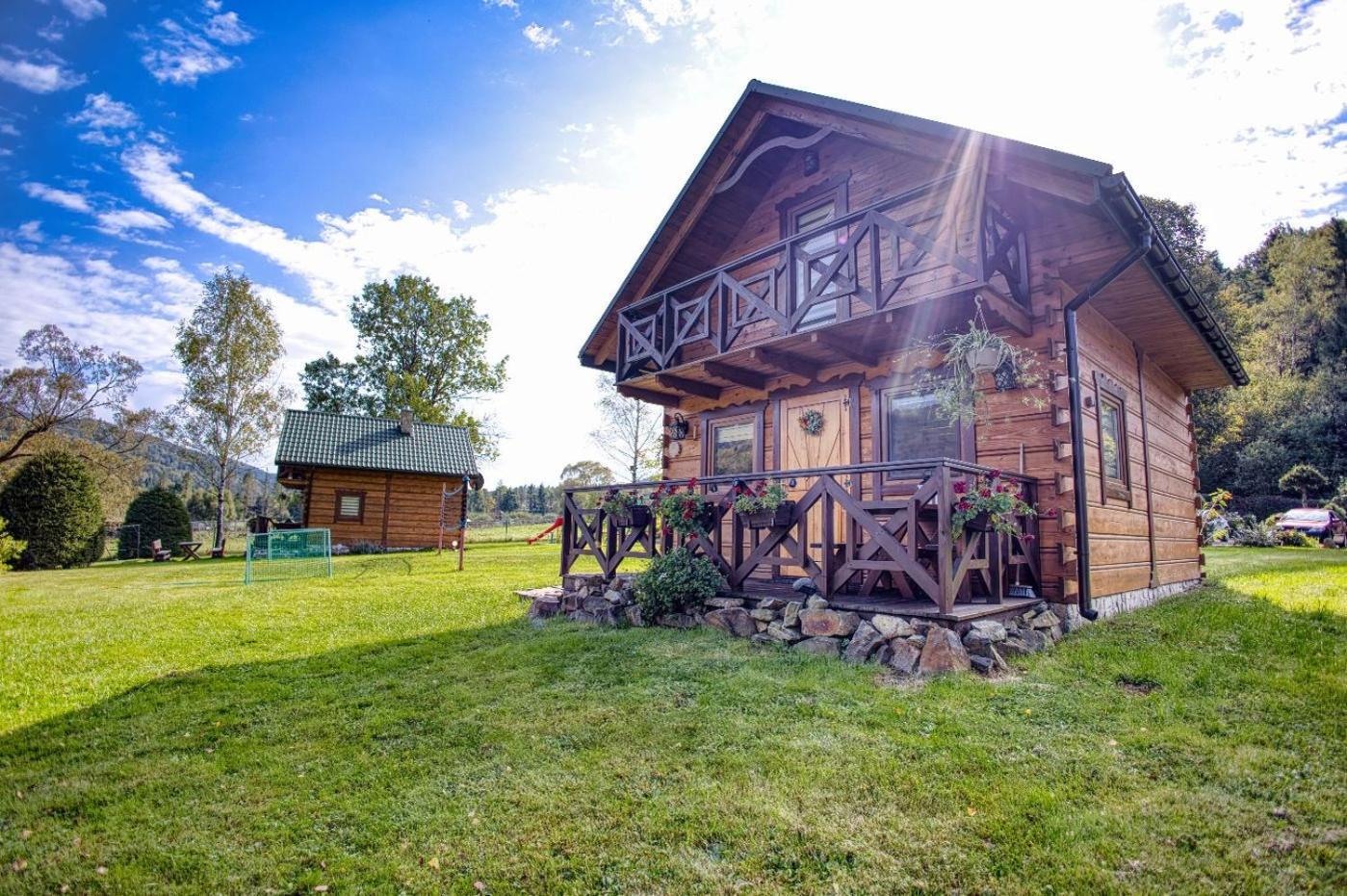 Domki Pod Lipa. Liszna Exteriér fotografie